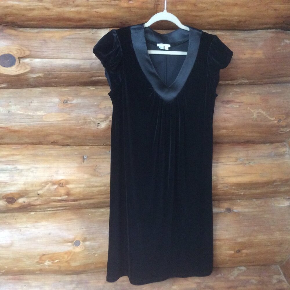 LONDON TIMES Black Velvet Satin Trim Shift Dress Size 8 Dark Fairy
